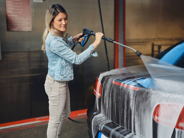 Best Roof Pressure Washing  in Cave Junction, OR